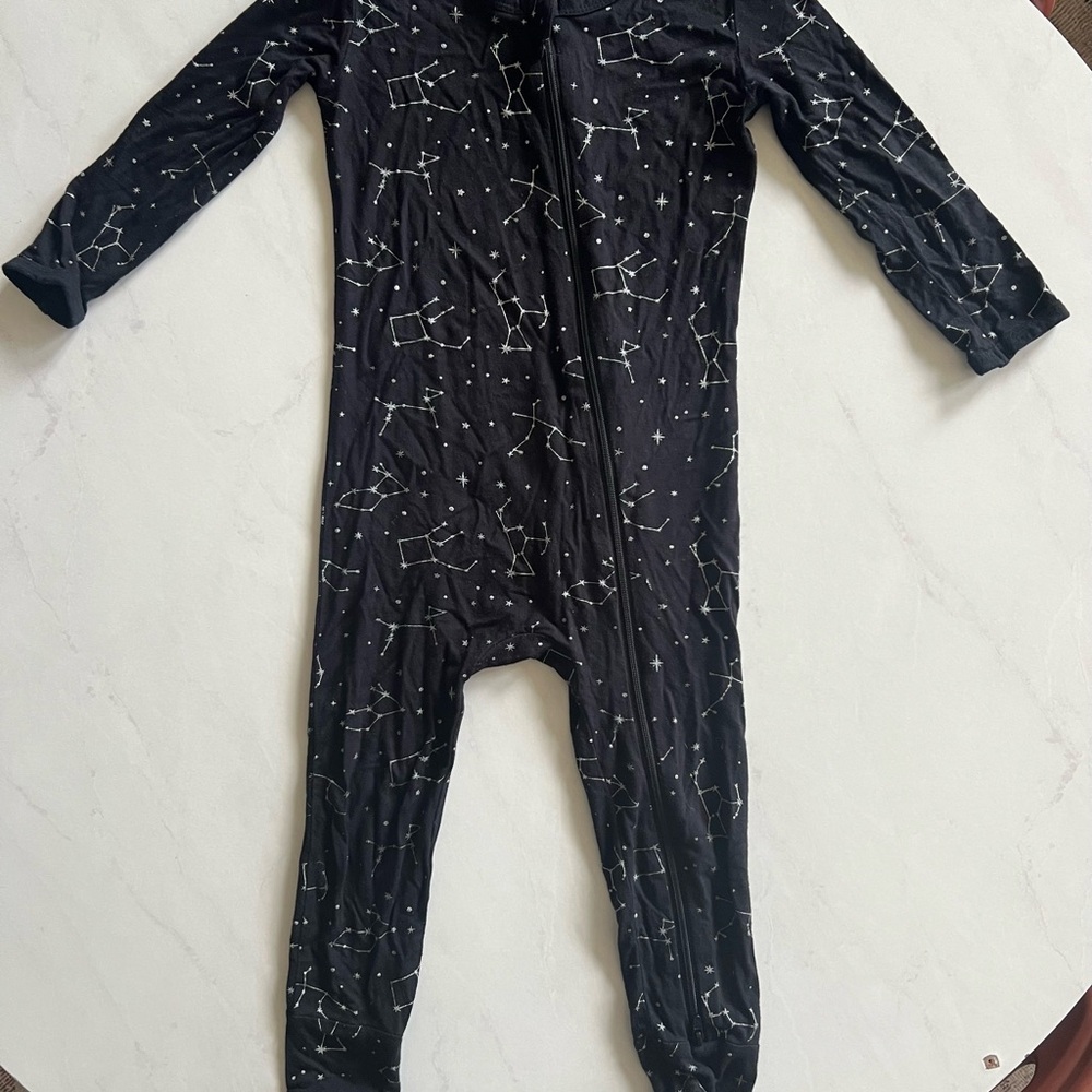 Kyte Baby Black Constellation Onesie 3T